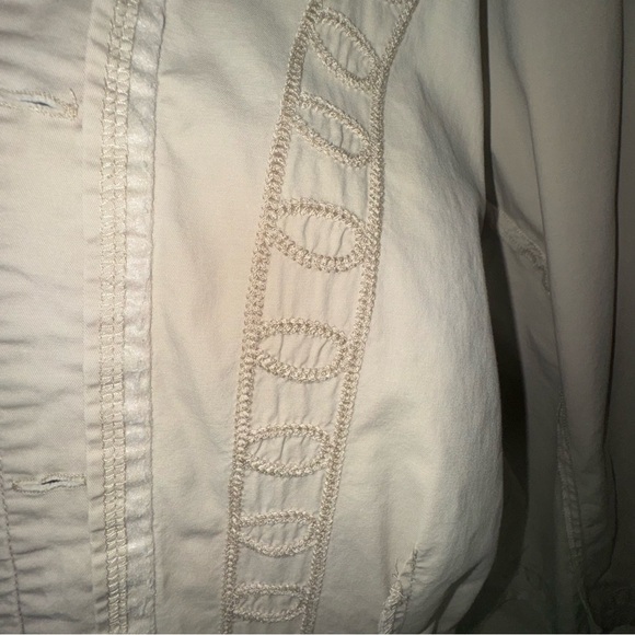 Venecia women’s plus 22/24 tan embellished jacket. Fall jacket work jacket comfy - Picture 14 of 16